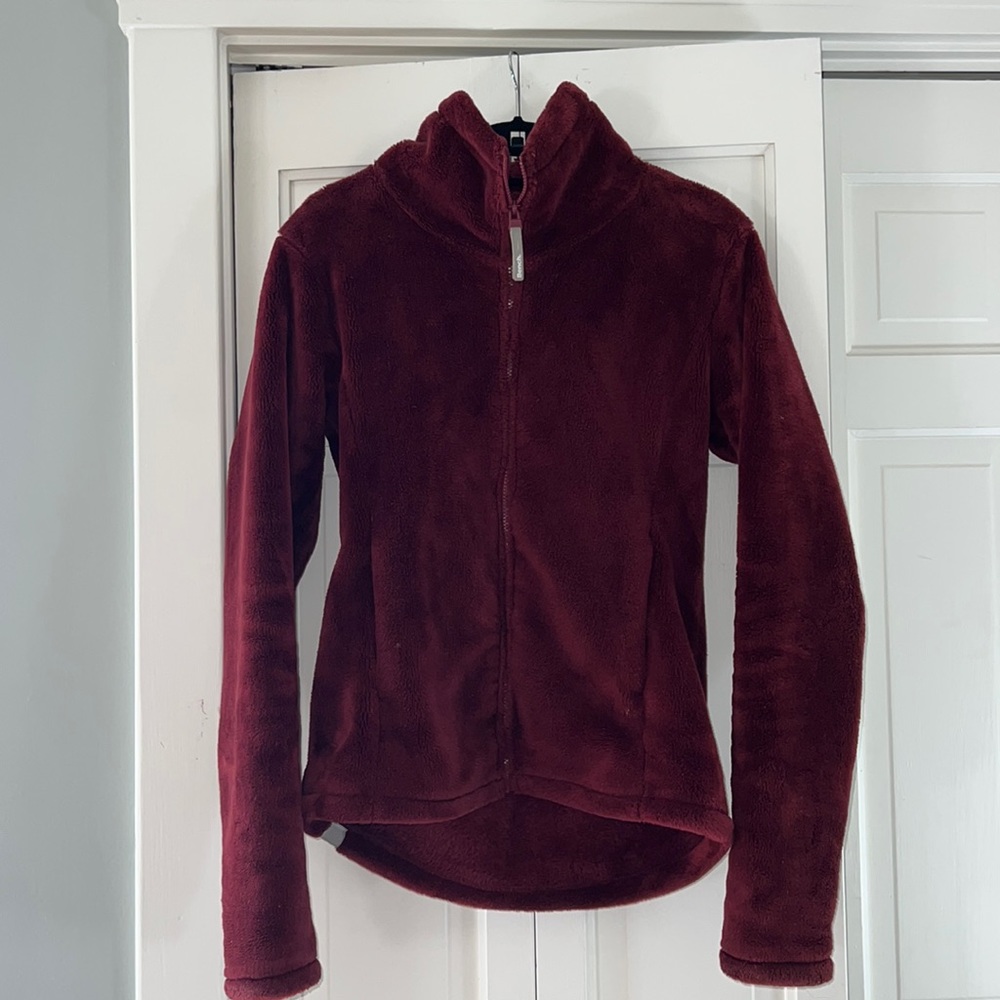 Women’s maroon Bench coat